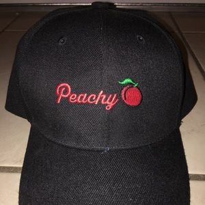 BRAND NEW PEACHY 🍑🧡